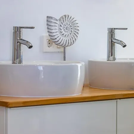 Ada Puerto del Carmen (Lanzarote)