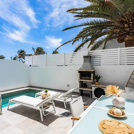 Ada Puerto del Carmen (Lanzarote)